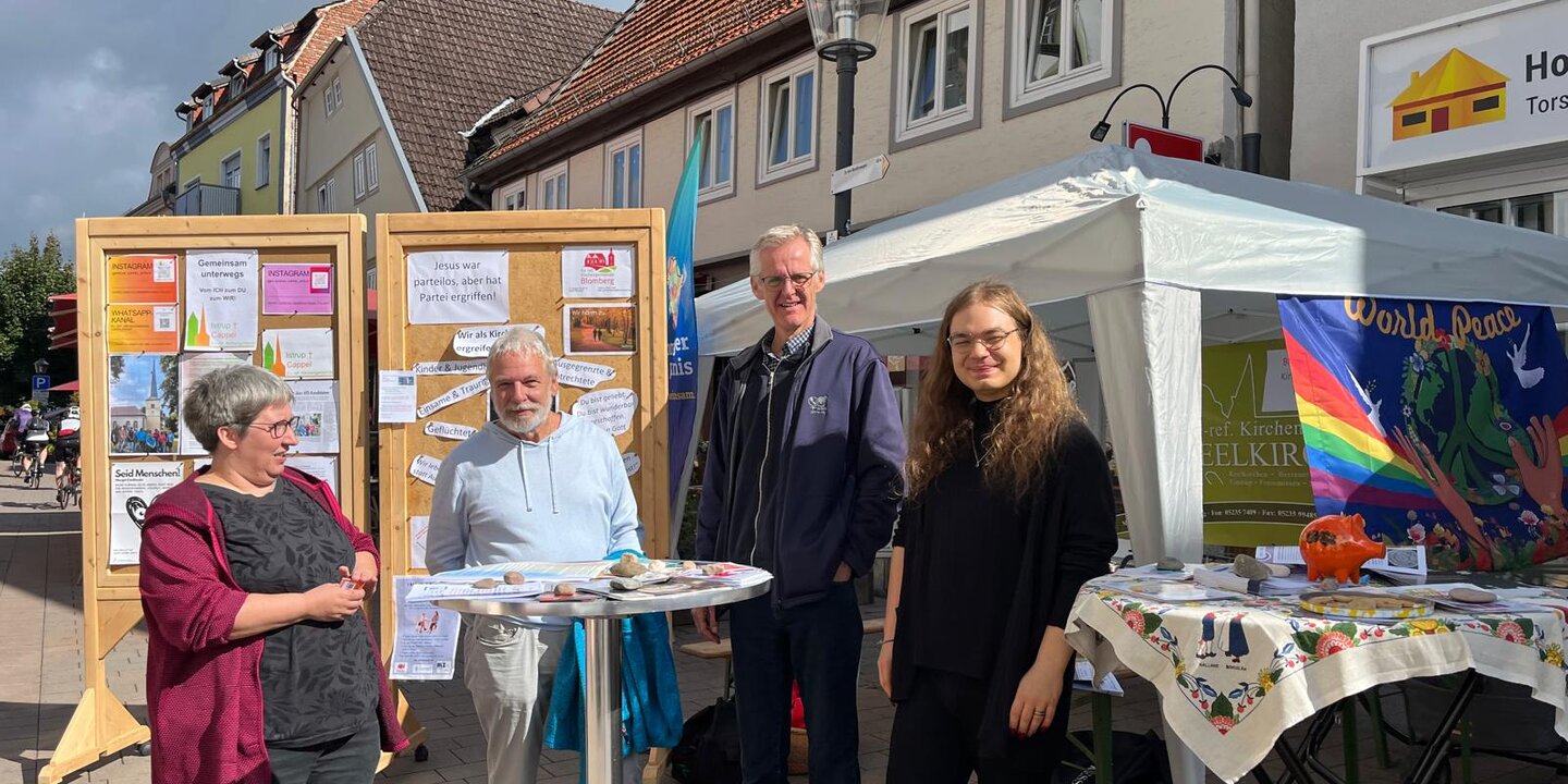 Blomberger Kirchen positionieren sich auf dem Marktplatz 