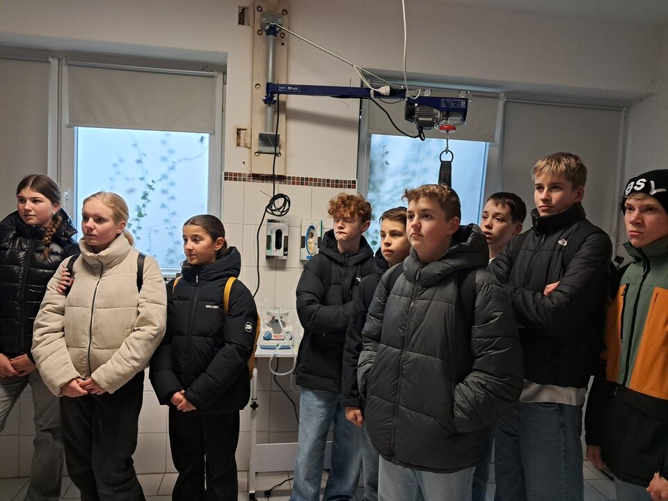 Konfis beim Bestatter (Foto: Lena Skirka)